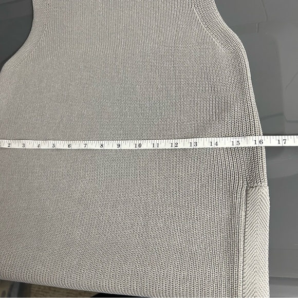 Wilfred Palmier Grey Sleeveless Knit Split Sides Tunic Size Medium - Picture 11 of 11